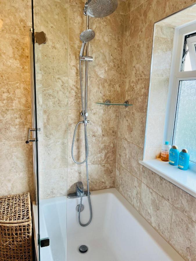 Reading West Homestay المظهر الخارجي الصورة